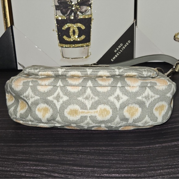 Coach Kristin Ikat OP Art Hobo Flap Shoulder Bag. NWT - Picture 8 of 15